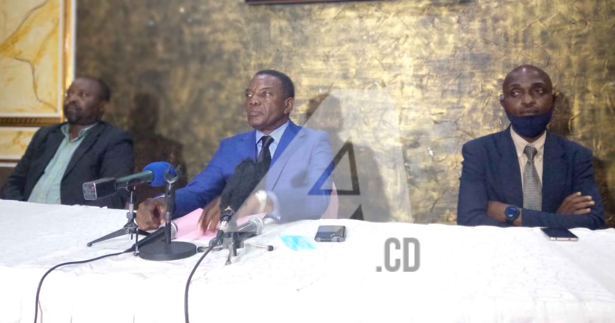 André Alain Atundu et les membres de la Ligues des Patriotes