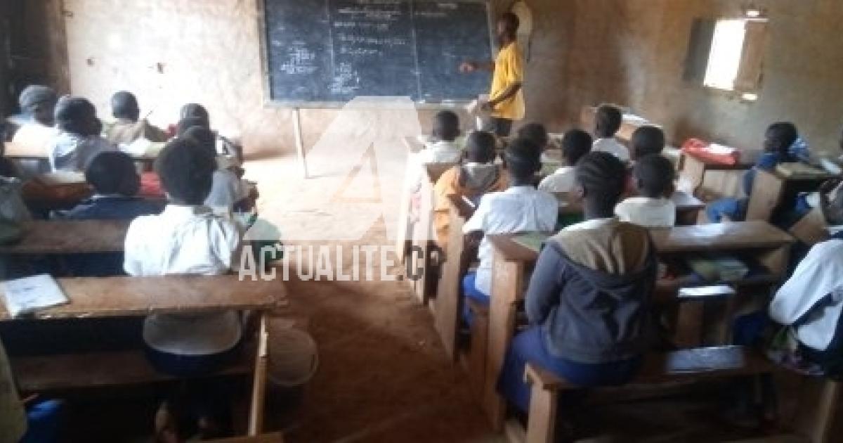 Les élèves dans une salle de classe à Djugu/Ph ACTUALITE.CD