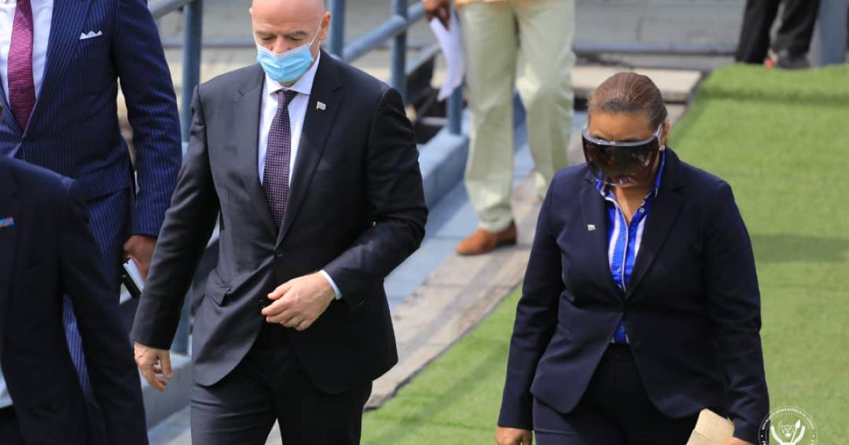 Bestine Kazadi accueille Ie président de la FIFA 