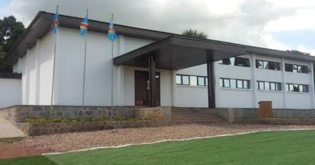 Siège de l'Assemblée provinciale du Tanganyika/droits tiers 
