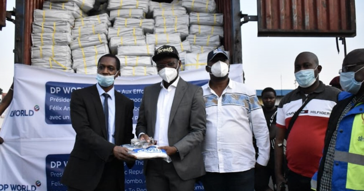 De gauche à droite : Claude Makoso, Directeur de la filiale de DP World en RDC, Dr Roger Kamba, Conseiller spécial de son Excellence le Président Felix Tshisekedi, Laurent Tchelu, Secrétaire Général Régional de l'Aide Humanitaire du Gouvernement et le Général Kangudia, membre de la Task force de Goma.