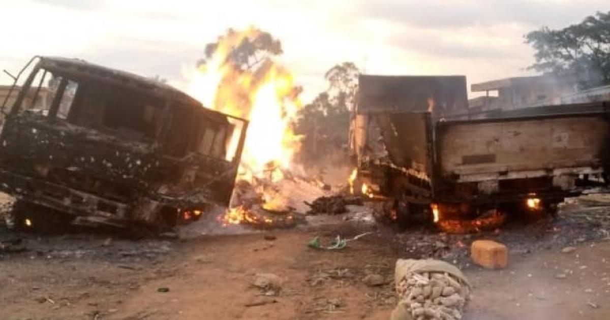 Illustration. Des camions incendiés à Boga-centre lors d'une attaque armée/Ph. droits tiers 
