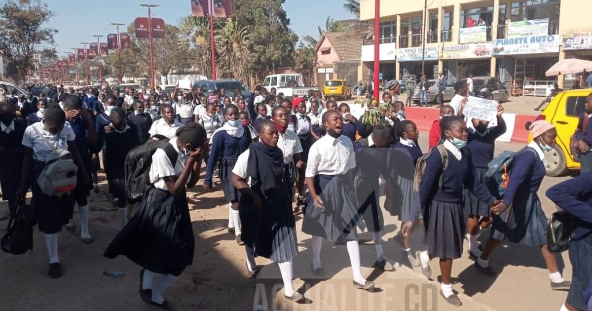 Des élèves des écoles publiques en pleine manifestation à Lubumbashi/Ph. ACTUALITE.CD