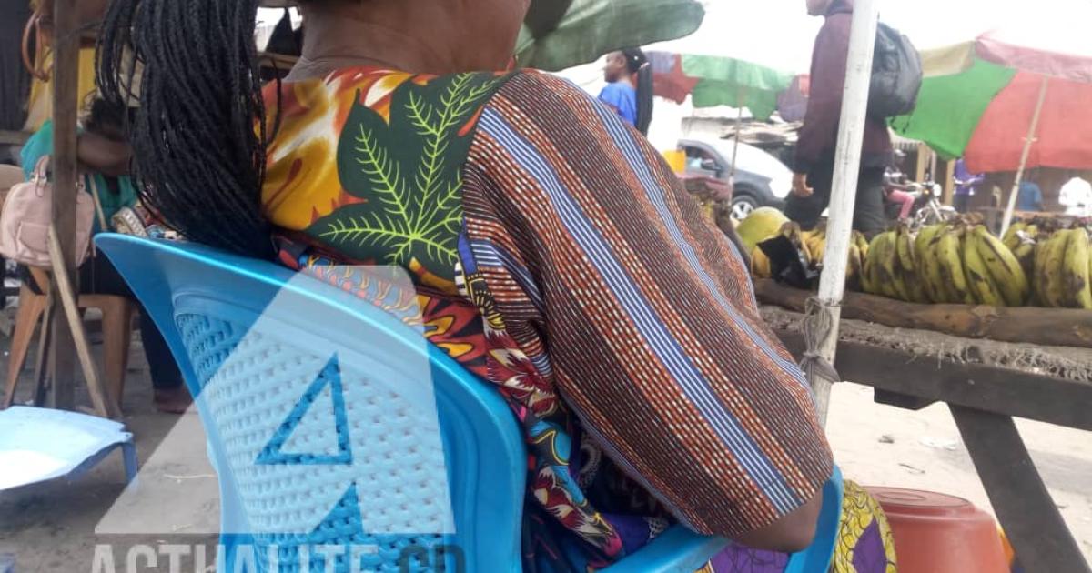 RDC : « sans ce petit commerce, je n’aurais pas survécu dans un camp militaire », Cathy Bonzenge (veuve) 