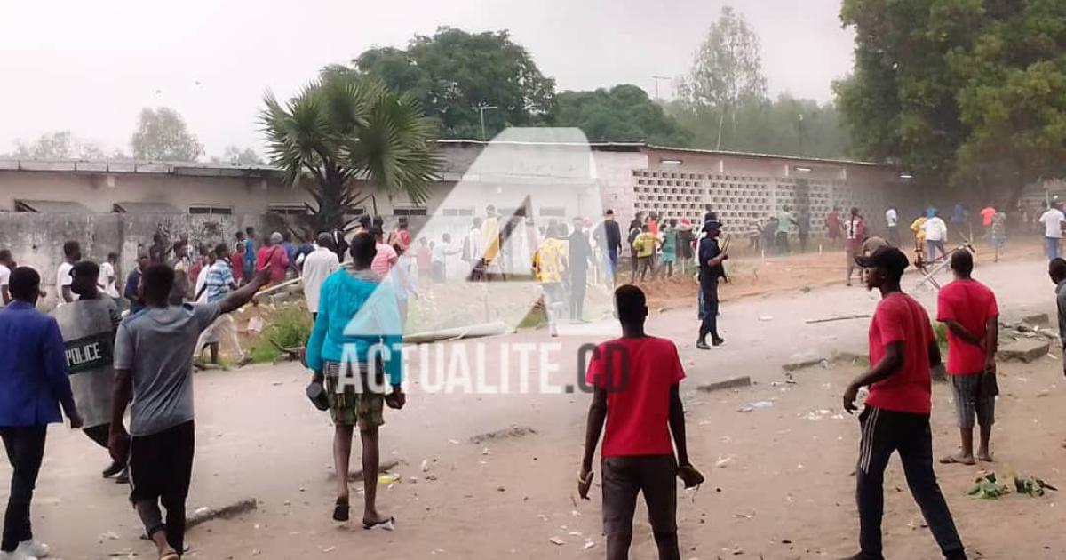 Manifestation des étudiants de l'UNIKIN pour dénoncer le meurtre de leur collègue/Ph. ACTUALITE.CD