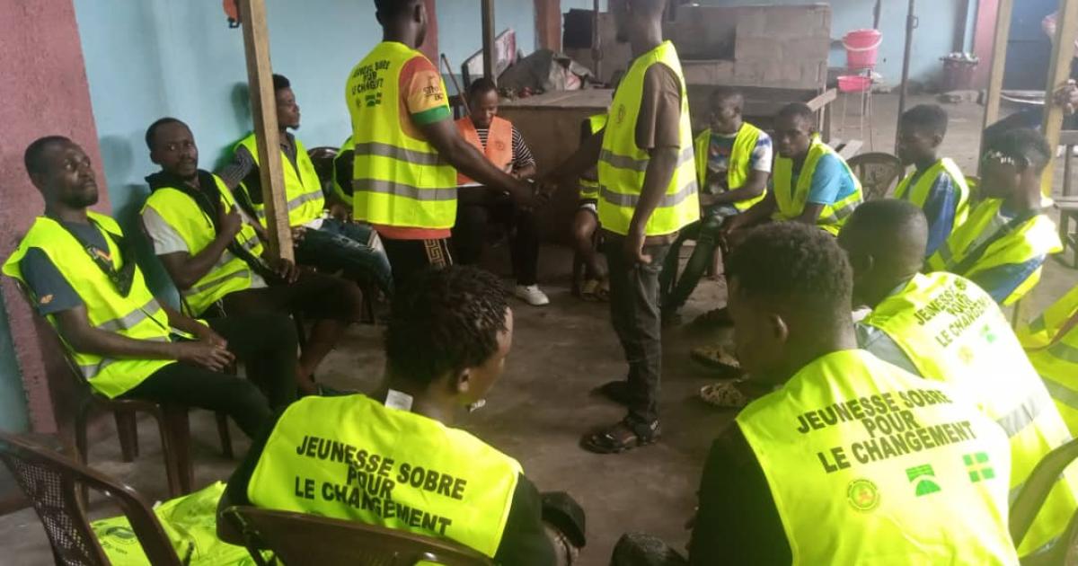 Les jeunes kulunas en formation avec l’ONG partenaire Inter-actions RDC