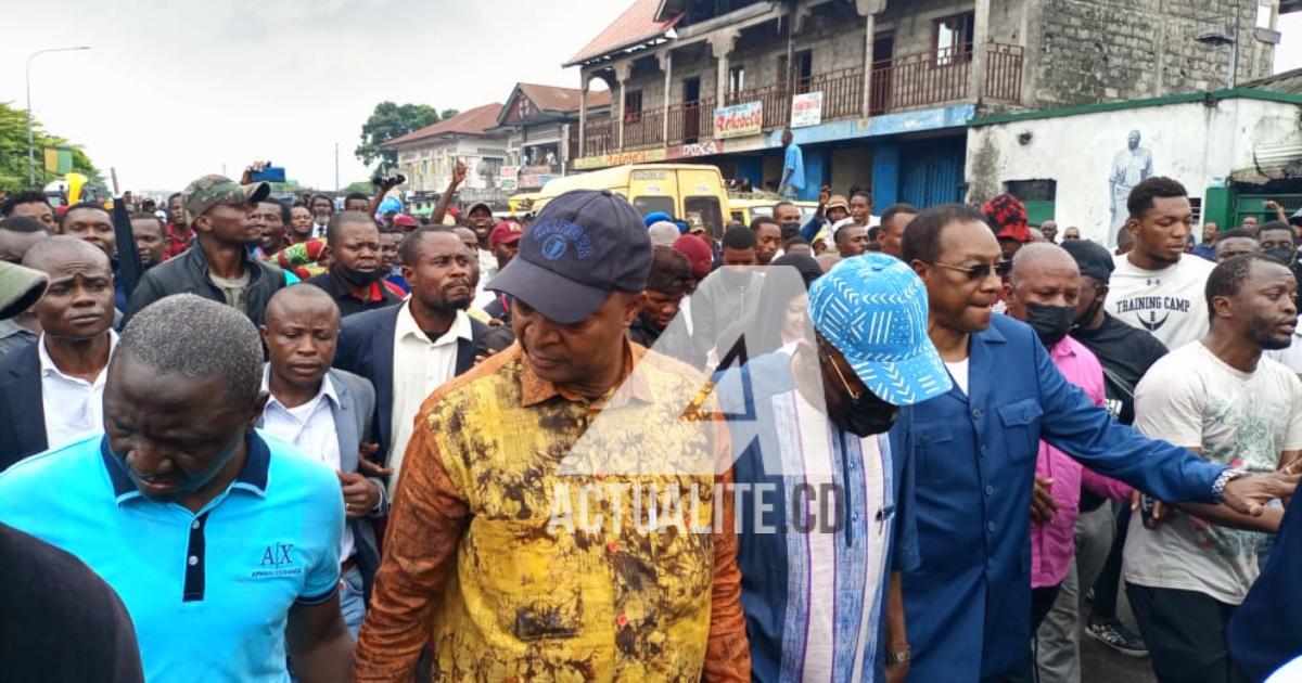 Emmanuel Shadary dans les rues de Kinshasa