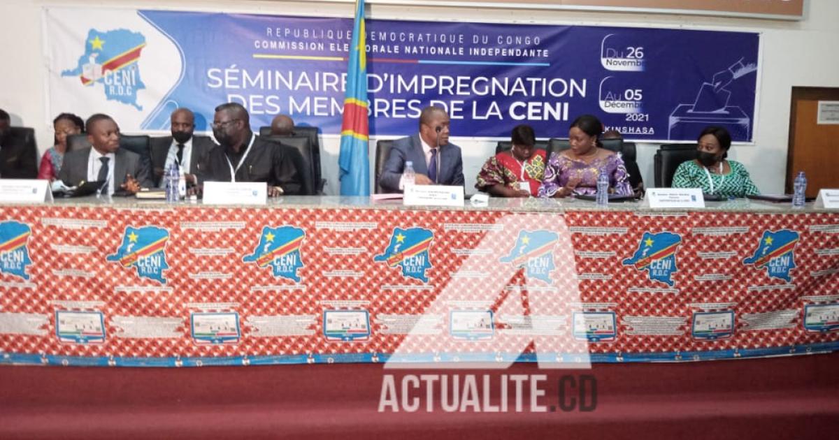 Bureau de la CENI dirigé par Denis Kadima
