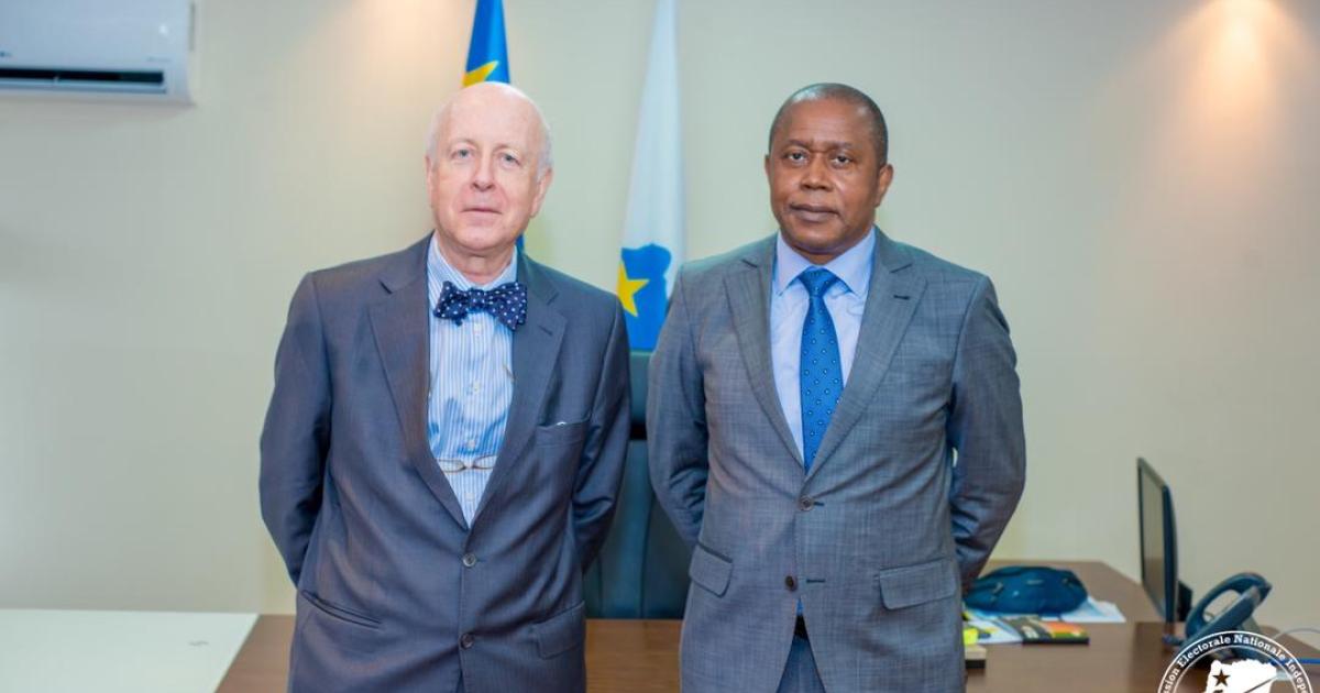 Denis Kadima et l'ambassadeur de l'Espagne en RDC