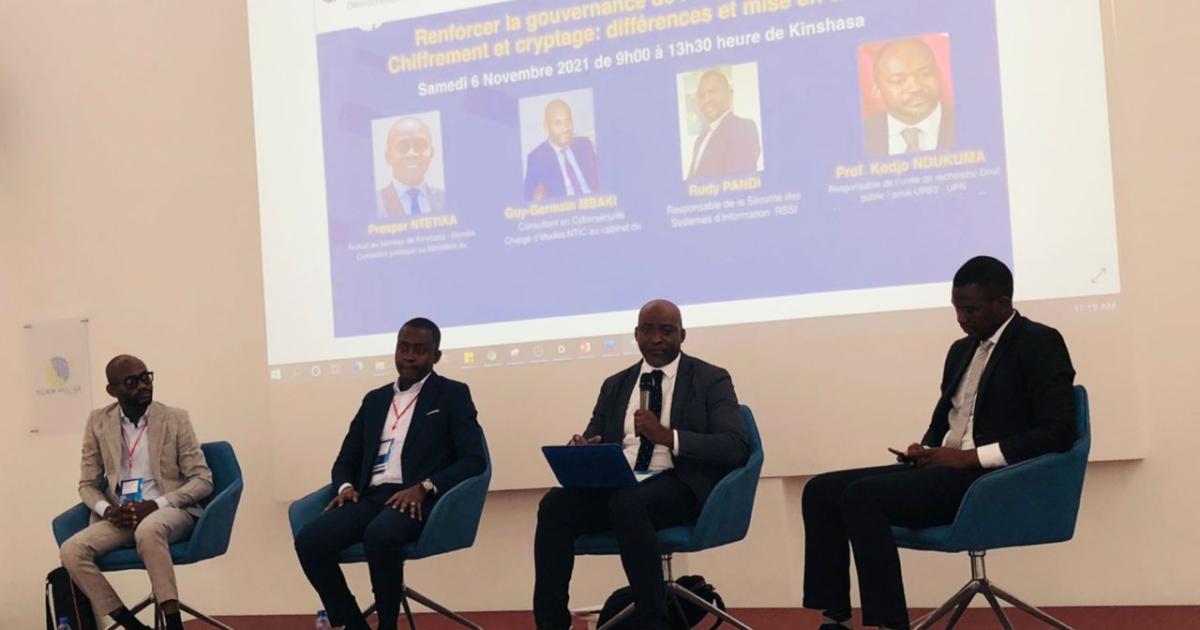 Les panelistes de masterclass sur l'usage d'internet 