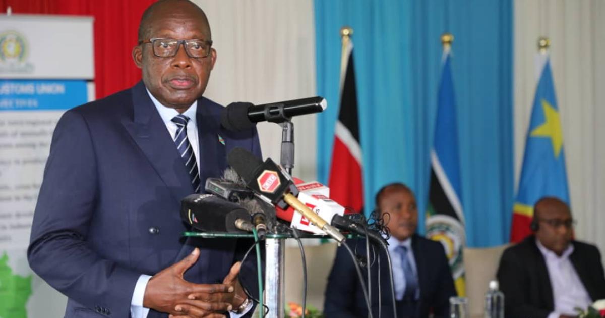 Christophe Lutundula, VPM des affaires étrangères en négociations à Nairobi sur l'adhésion de la RDC à l'EAC