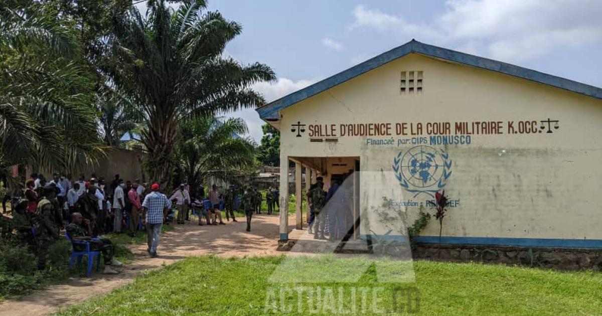Salle d'audience de la Cour militaire
