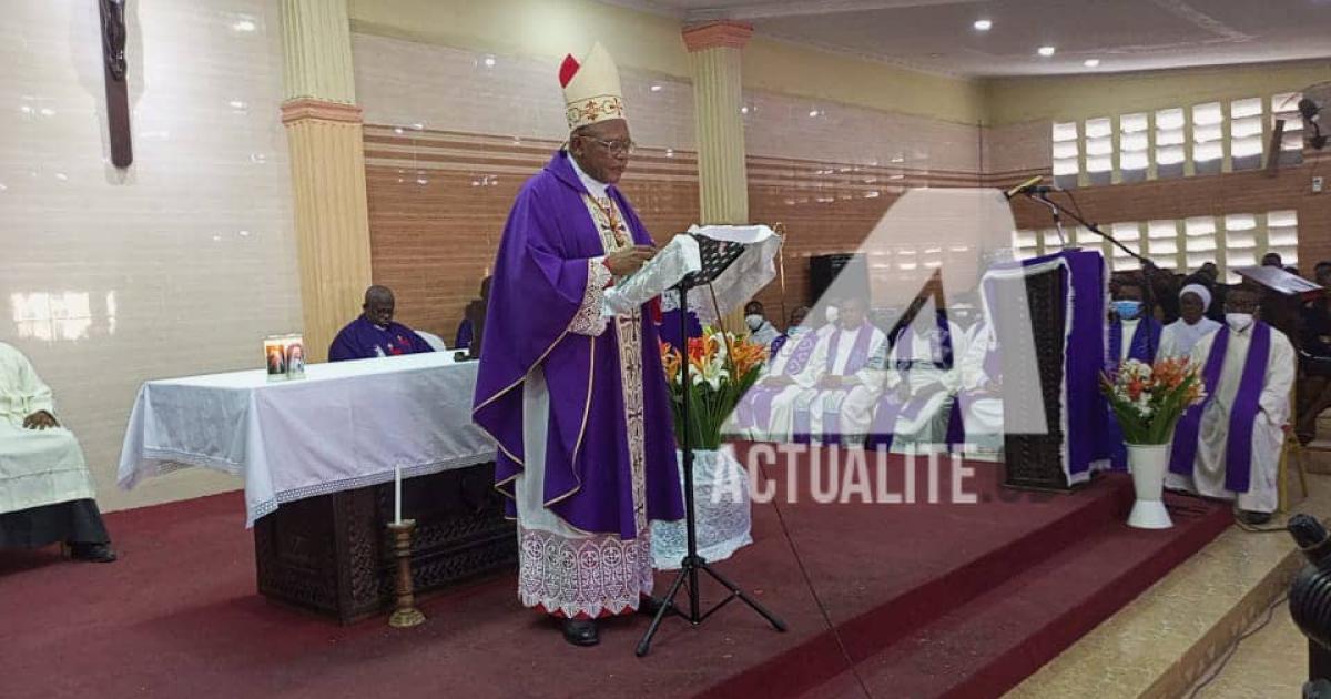 Le Cardinal Ambongo célèbre une messe de suffrage en mémoire des victimes de l'incident de Matadi Kibala