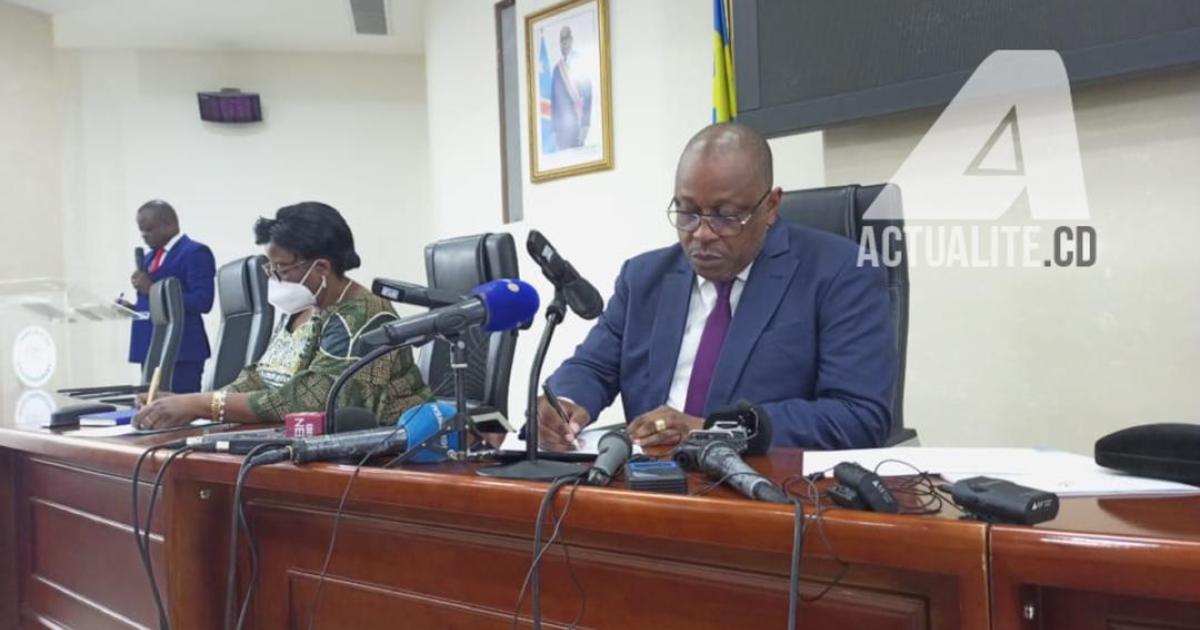Le ministre de la santé, Jean Jacques Mbungani 