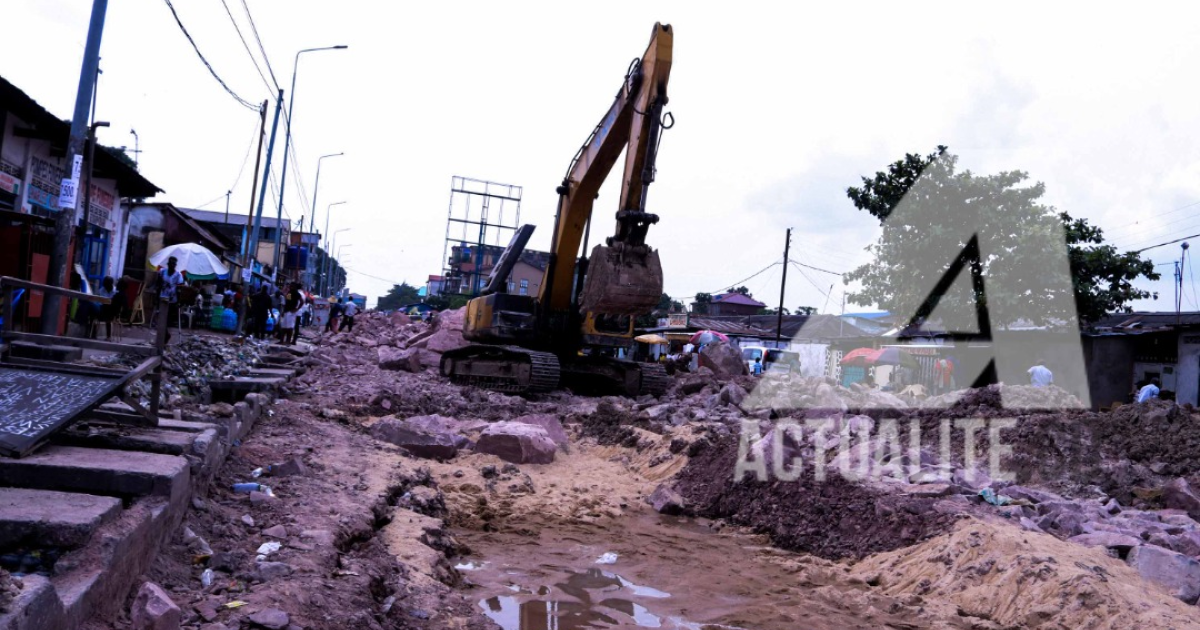 Aménagement d'une voie à Kinshasa