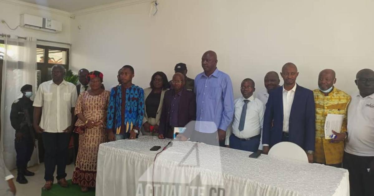 Thomas Lubanga et les autres membres de la Task force présidentielle en mission en Ituri 