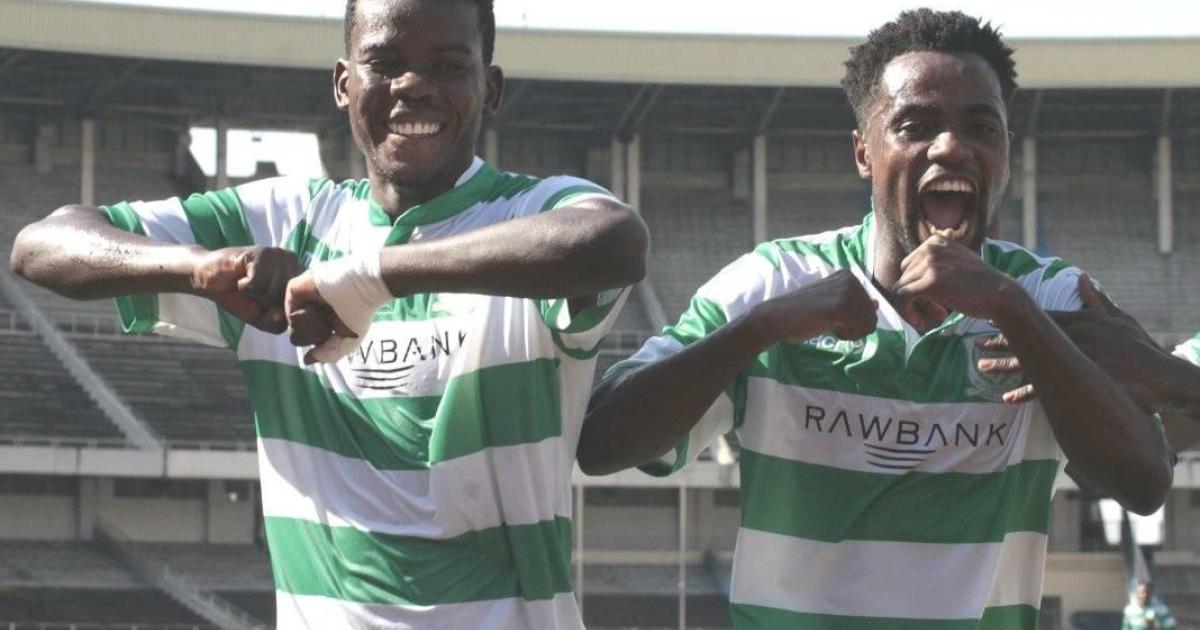 Les joueurs de DCMP en train de célébrer un but