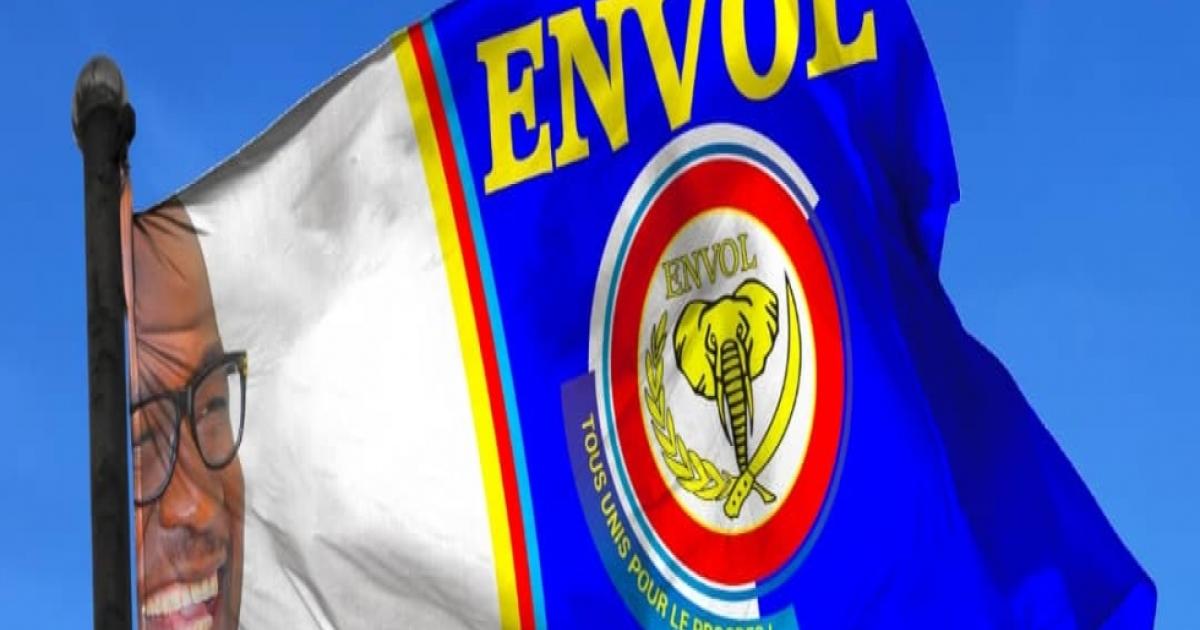 Drapeau envol. Photo droits tiers
