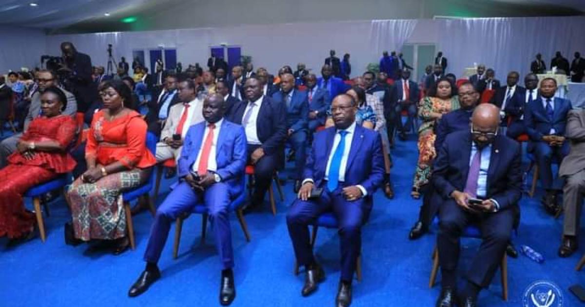 Les sénateurs lors d'un échange avec Félix Tshisekedi 