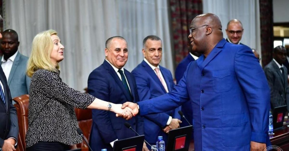Félix Tshisekedi avec les ambassadeurs 