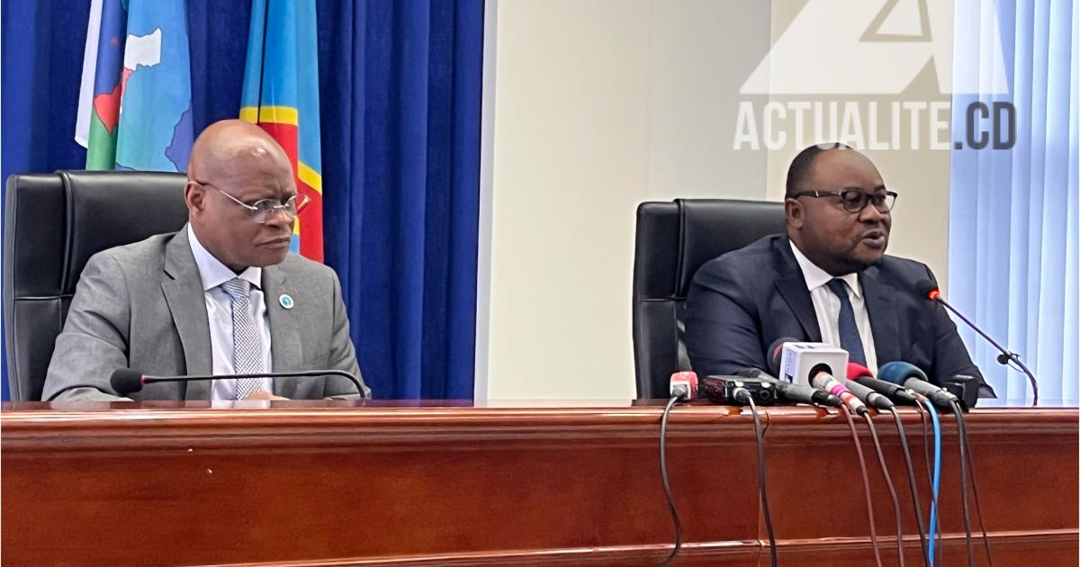 Le ministre de l’Intégration régionale et Francophonie de la RDC, Président en exercice du Conseil des Ministres de la CEEAC, Didier Mazenga et le président de la commission de la CEEAC, l'Angolais Gilberto Da Piedade Verissimo