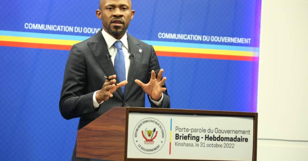 Patrick Muyaya au briefing