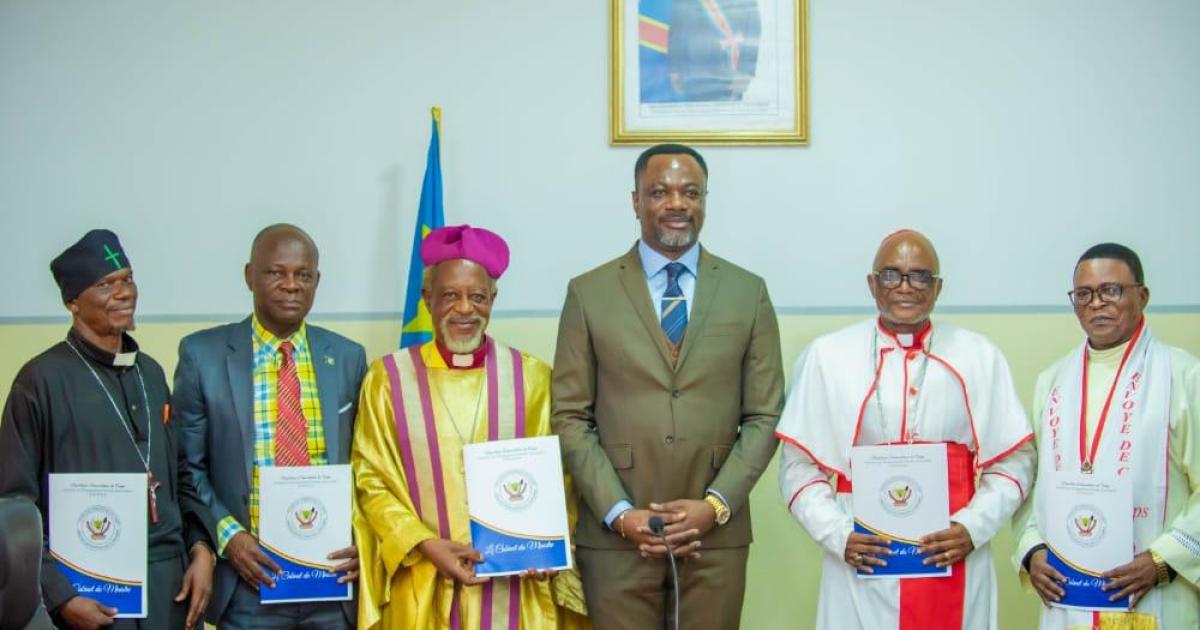 Tony Mwaba avec les chefs de confessions religieuses