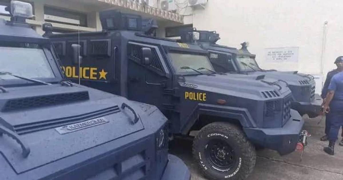véhicules la Police 