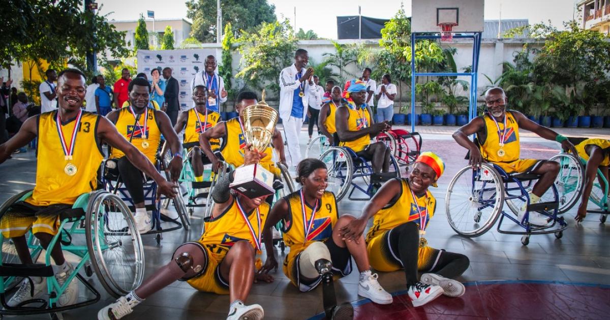 Basketball sur fauteuil roulant 