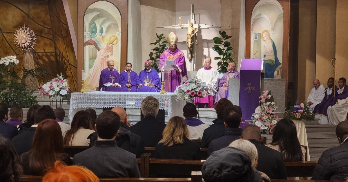 Cardinal Ambongo, prenant possession de Saint Gabriel Archange, l'église de son titre cardinalice