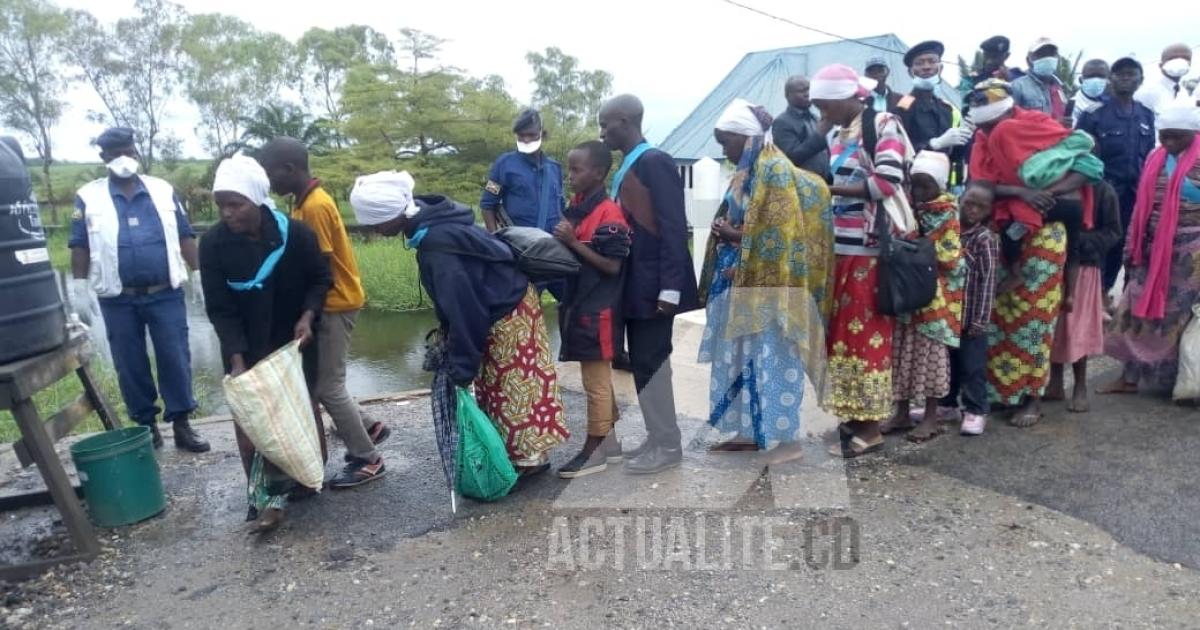 Des réfugiés burundais rapatriés de la RDC via le poste frontalier de Kavimvira