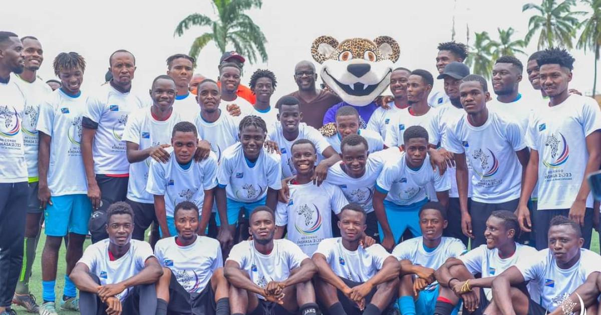 Lilian Thuram et les footballeurs kinois