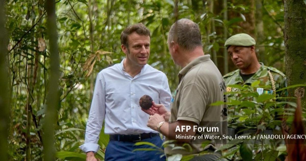 Emmanuel Macron en visite au Gabon