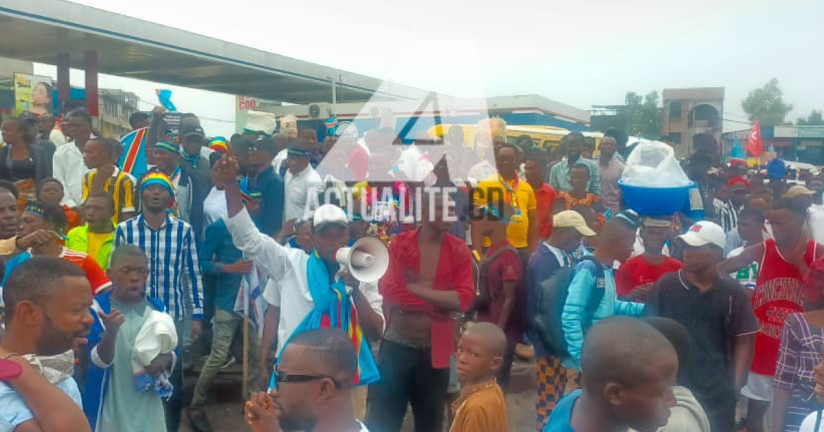 Rassemblement en cours pour une marche contre la guerre du M23