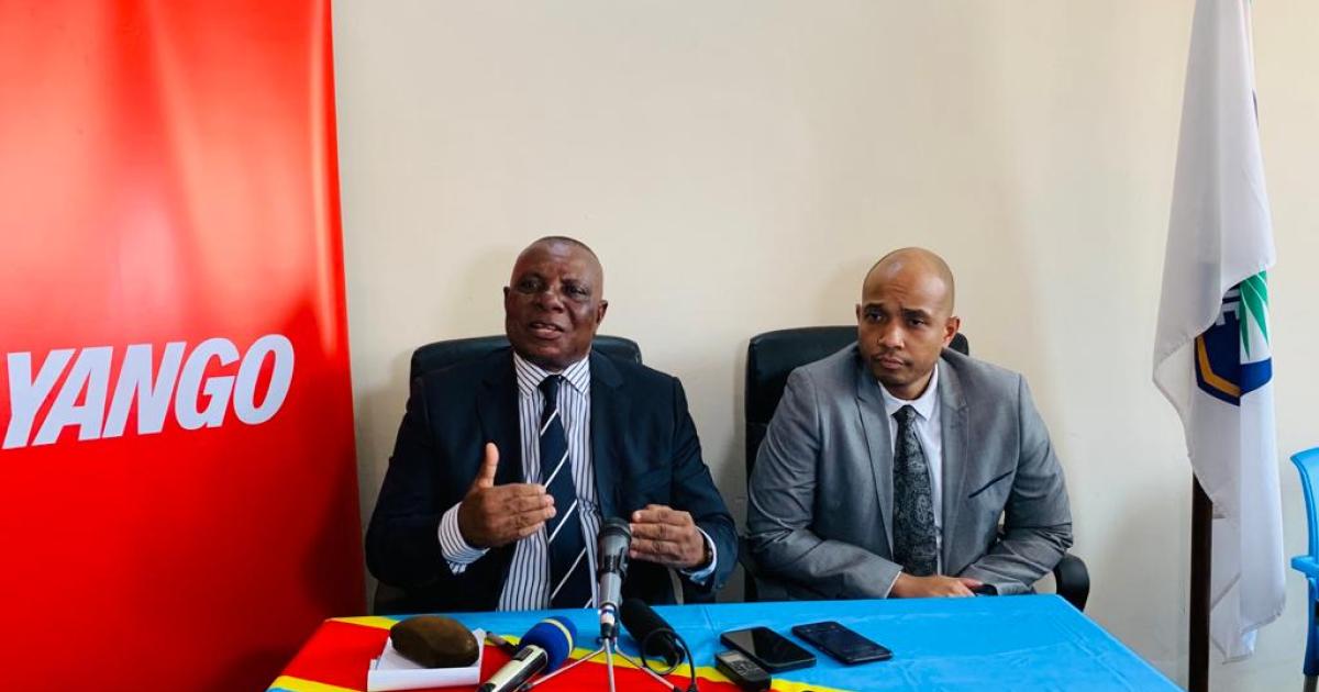 Mbokoso Amous Kempay Honoré, ministre provincial des Transports et Eric Bemba, directeur général de Yango