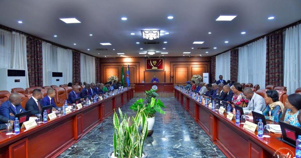 Gouvernement conseil des ministres 