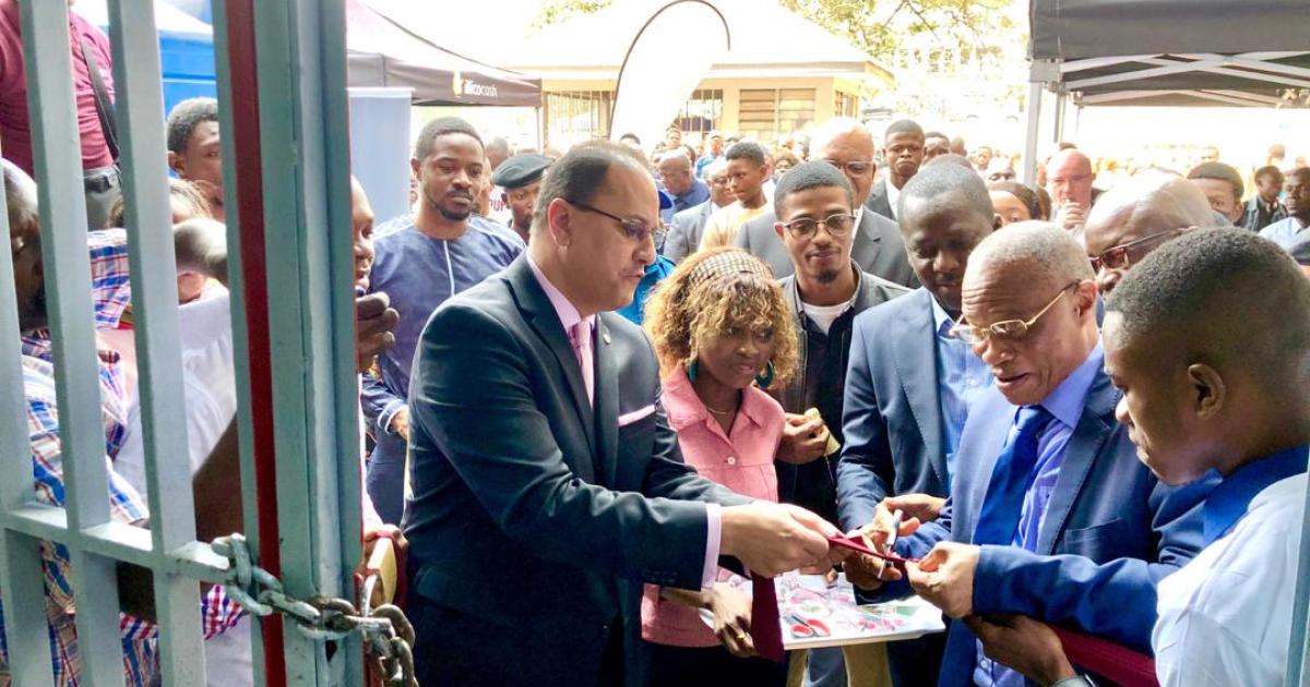 Slim Khalbous, recteur de l'AUF et Jean-Marie Kayembe, recteur de l'UNIKIN à la cérémonie d'ouverture du CEF et du campus numérique à l'UNIKIN