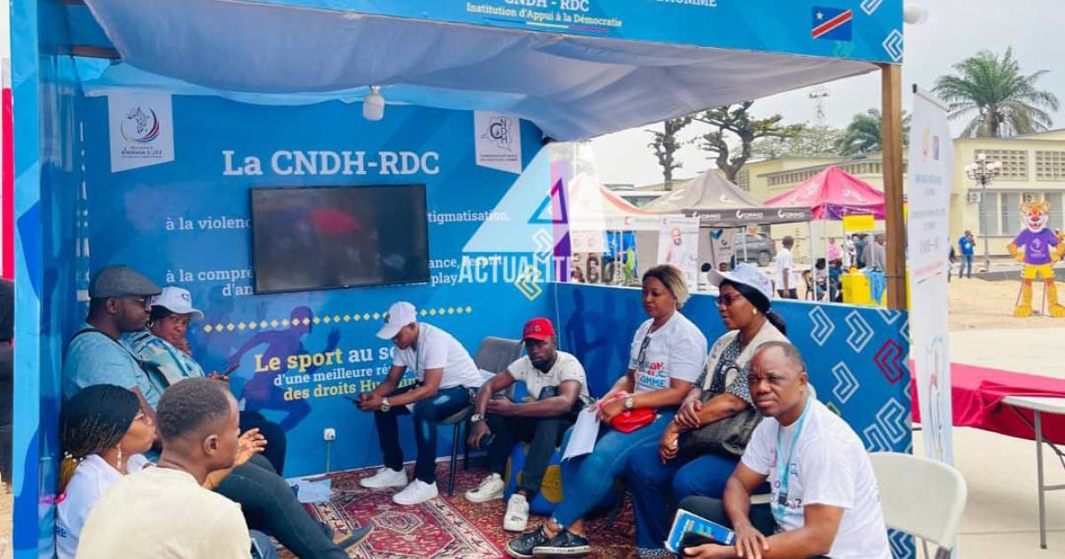 Stand CNDH au stade des Martyrs 