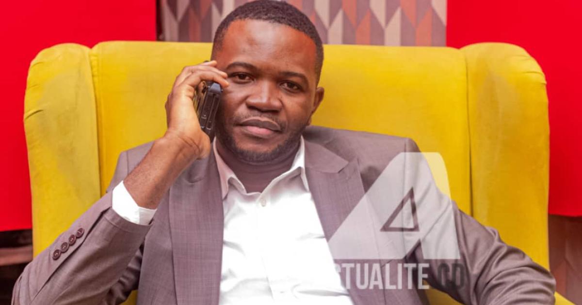 Stanis Bujakera au studio de ACTUALITE.CD 