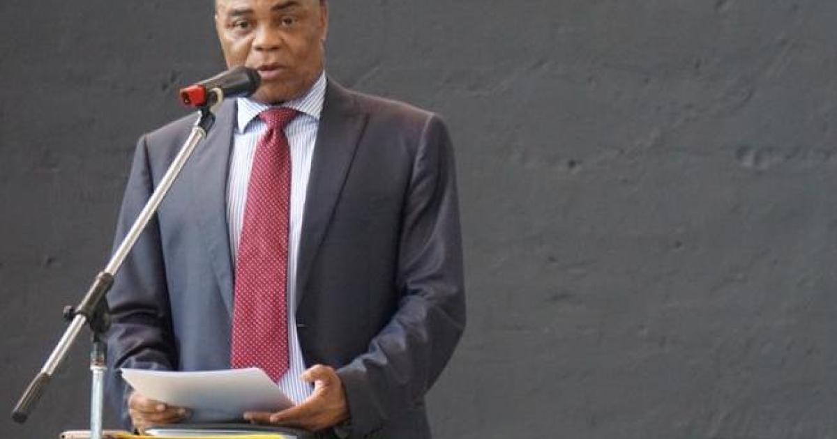 Professeur Mabi Mulumba