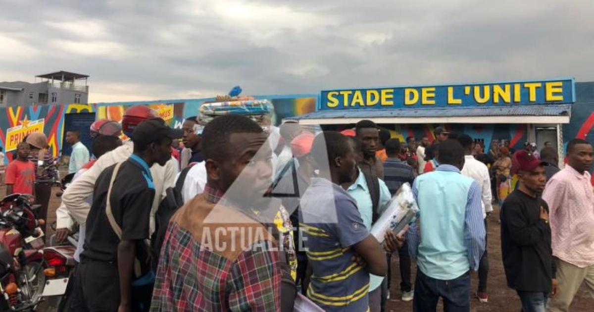 Stade de l'Unité de Goma après explosion d'une bombe 