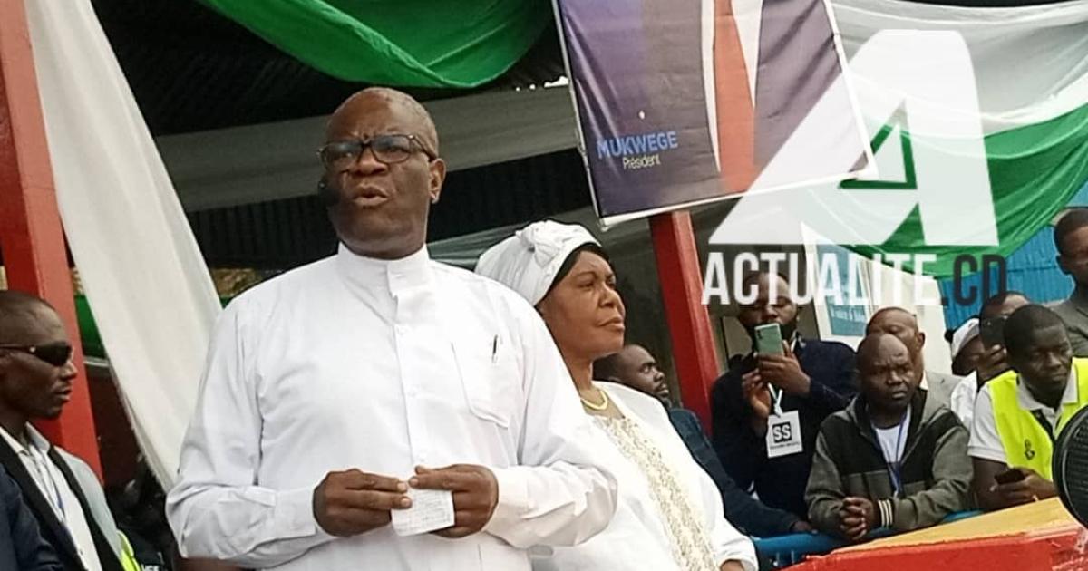 Denis Mukwege en meeting à la place de l'indépendance à Bukavu