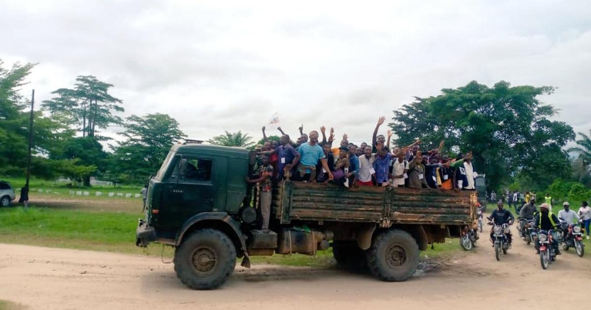Les jeunes étudiants de Goma en partance pour Kisangani 