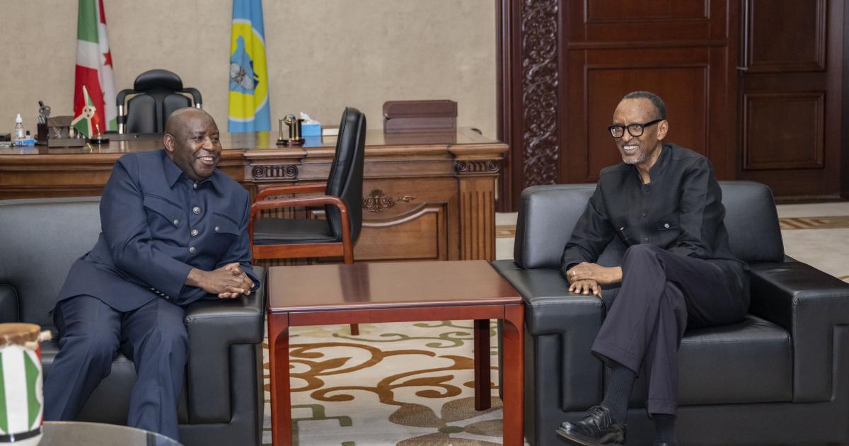 Paul Kagame et Evariste Ndayishimiye