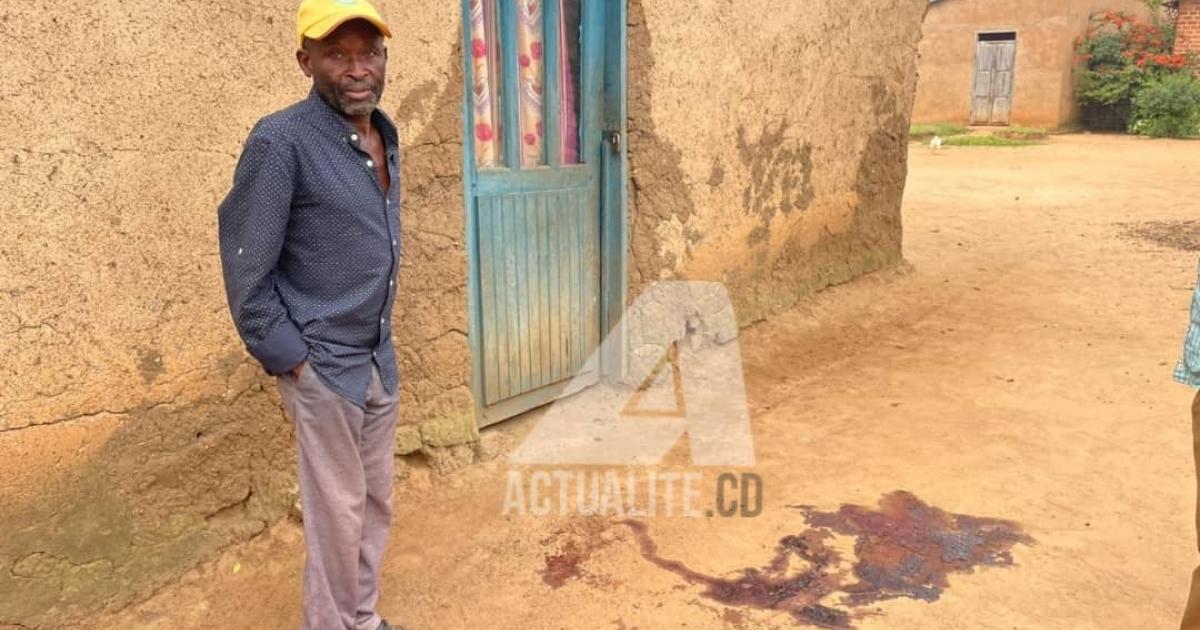 Un rescapé, des traces de sang devant sa maison où un jeune a été tué