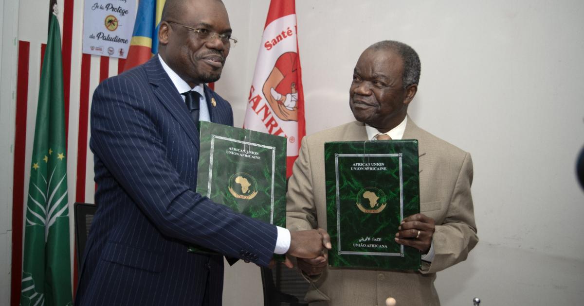 Le DG du CDC Afrique et le directeur du conseil d'administration de SANRU
