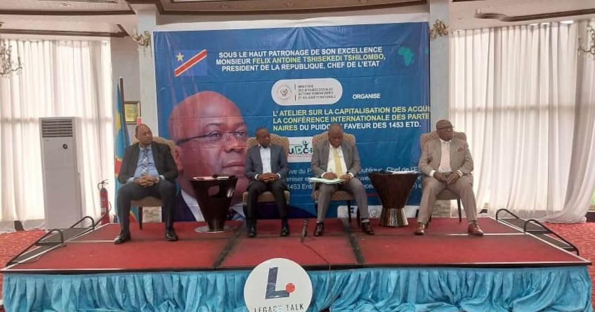 Quelques membres du gouvernement dont le ministre des affaires sociales et du développement rural en plein atelier 