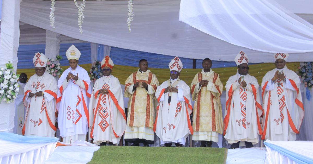 Les évêques catholiques de l'assemblée épiscopale provinciale de Bukavu lors d'une célébration eucharistique à Butembo