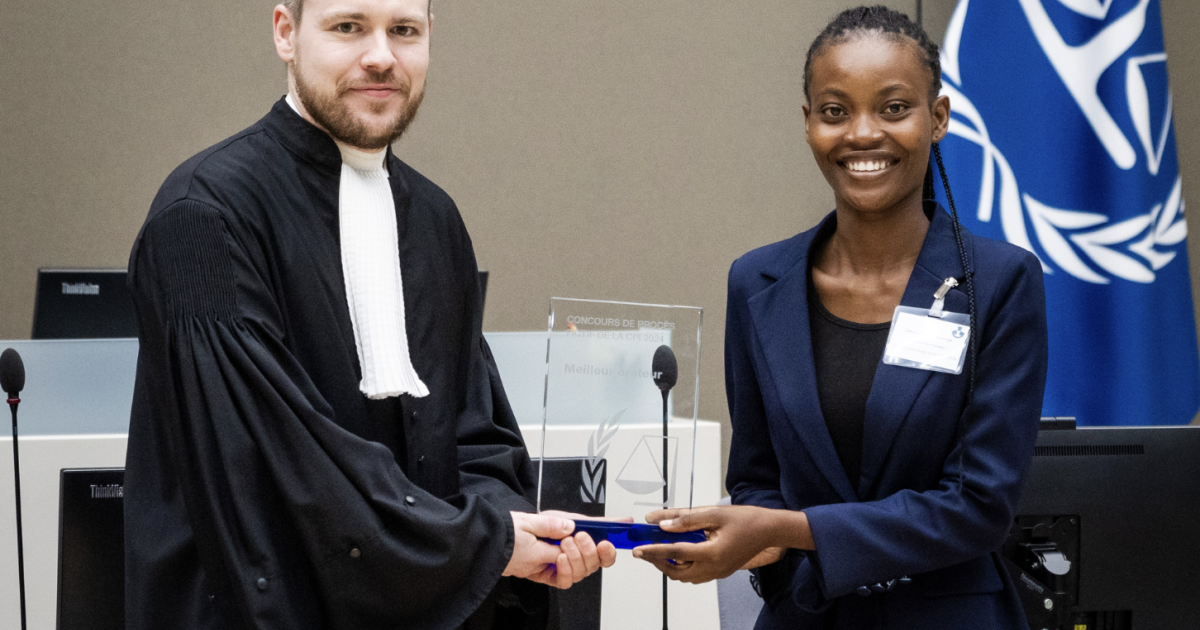 Le prix du « Meilleur orateur » est décerné à Debora Sabanga de l’UNIKIN