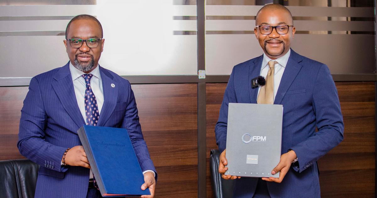 M. Patrick NKONGO MAMBU, Directeur Général du FPM SA, et M. Pacifique MATABARO NDAGANO, Directeur Général de SMICO SA